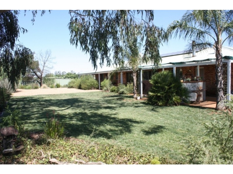 70 Ashbridge Road, Ganmain NSW 2702