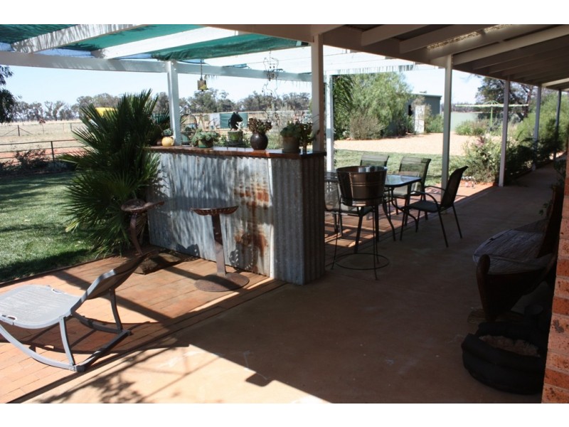 70 Ashbridge Road, Ganmain NSW 2702