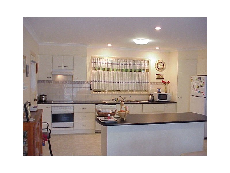 Unit 2, 6A-8 Gavan Street, Bright VIC 3741