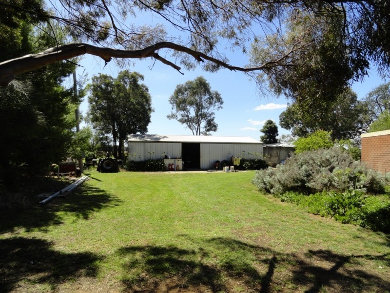 225 Spring Drive, Corowa NSW 2646