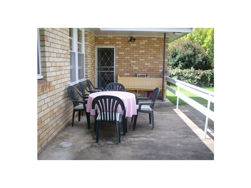 4 Poole Street, Cootamundra NSW 2590