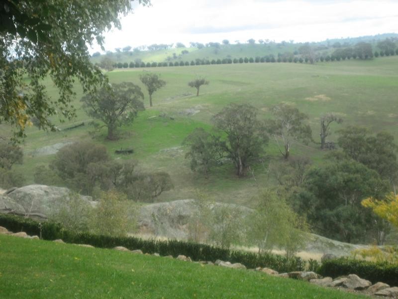 - Woodville road, Crookwell NSW 2583