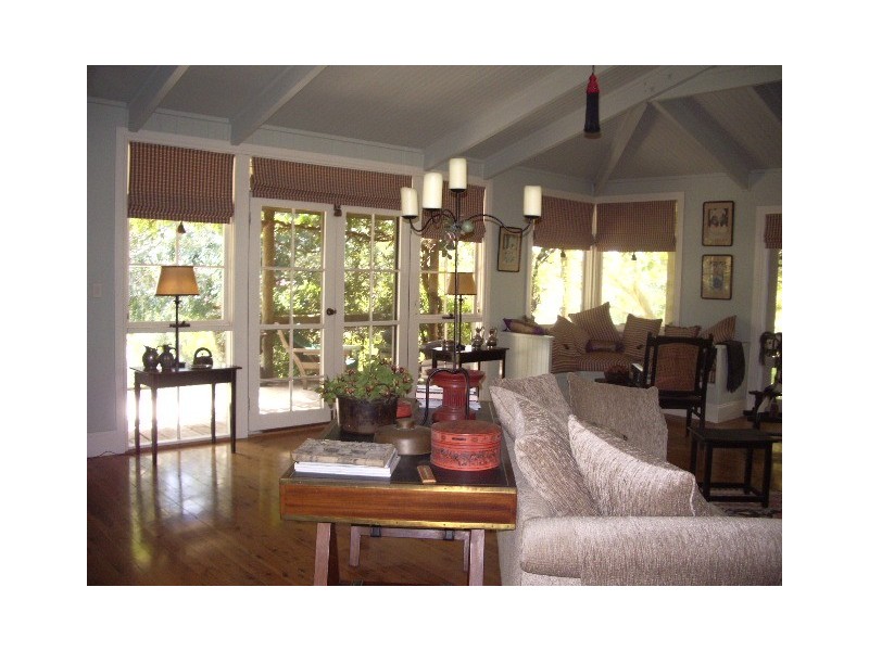 - Woodville road, Crookwell NSW 2583