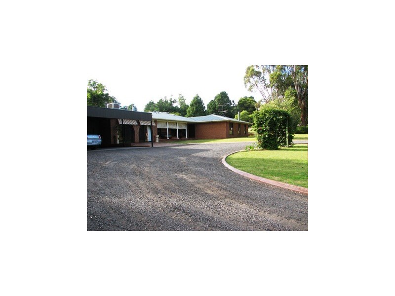 5 Bells Road, Narrandera NSW 2700