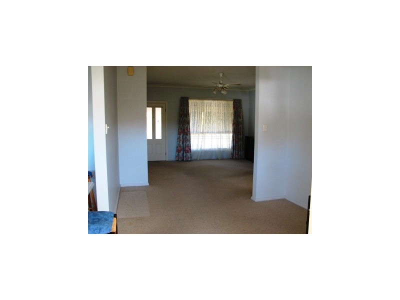 77 Adams, Narrandera NSW 2700