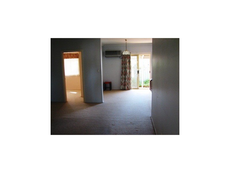 77 Adams, Narrandera NSW 2700