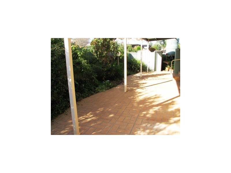 77 Adams, Narrandera NSW 2700