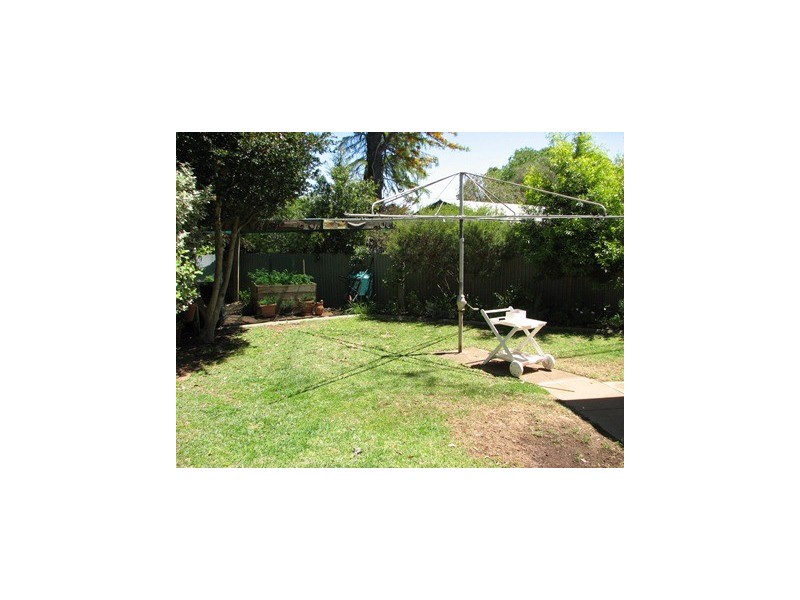 4 Shady, Narrandera NSW 2700
