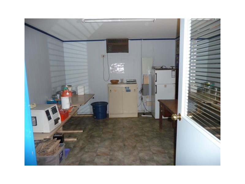 24 Collins Street, Hillston NSW 2675