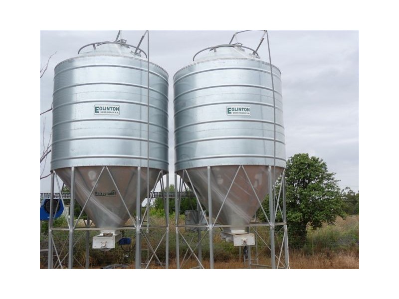 24 Collins Street, Hillston NSW 2675