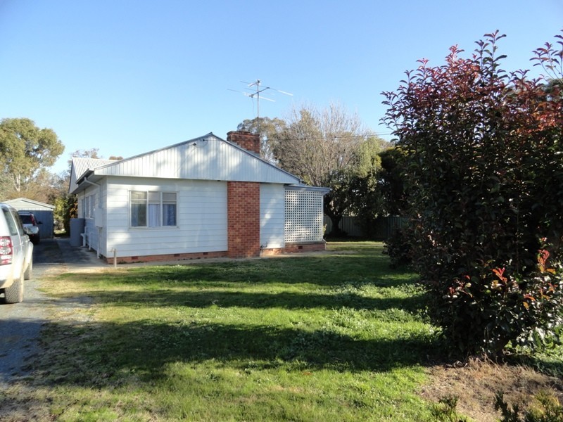 1 Railway Street, Walla Walla NSW 2659