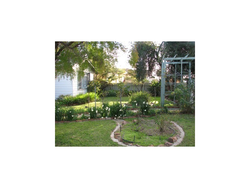 98 Bolton Street, Narrandera NSW 2700