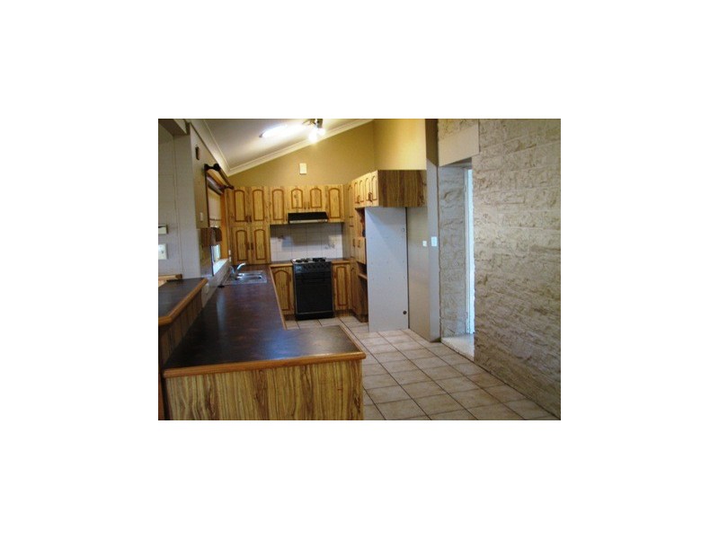29 Midgeon, Narrandera NSW 2700