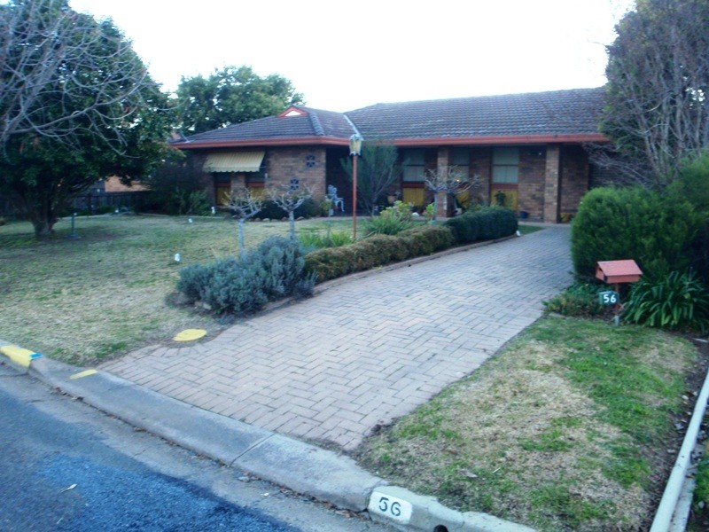 56 Hampden, Finley NSW 2713