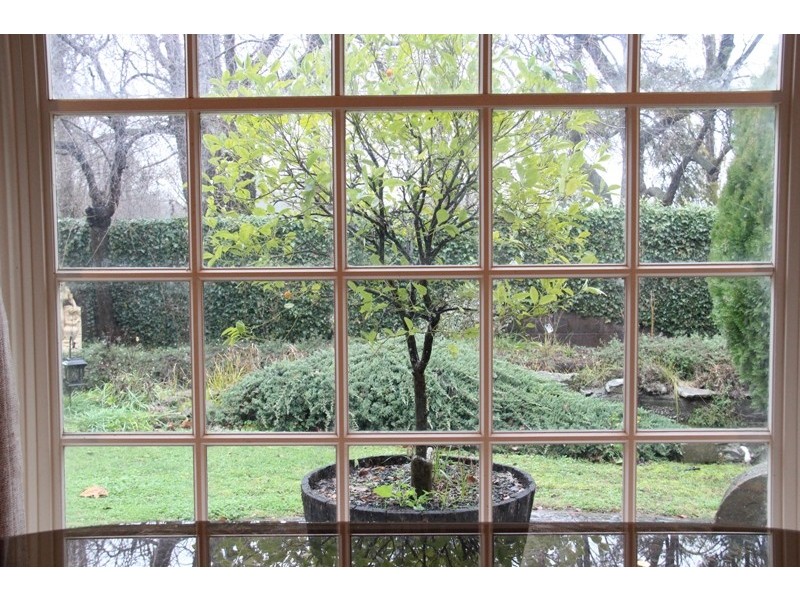 Kelloe Mains Hume Highway, Albury NSW 2640