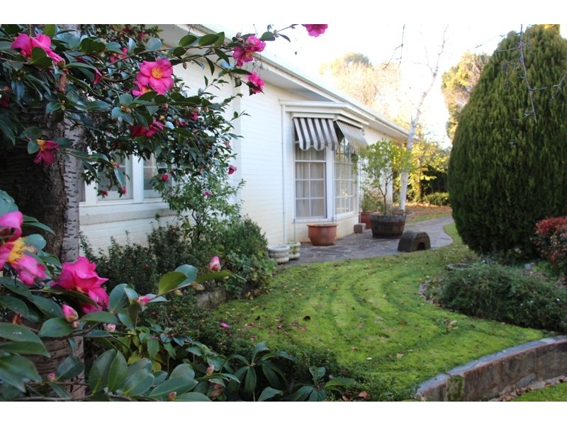 Kelloe Mains Hume Highway, Albury NSW 2640