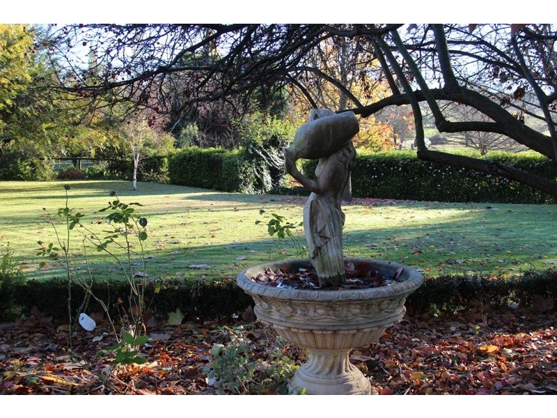 Kelloe Mains Hume Highway, Albury NSW 2640