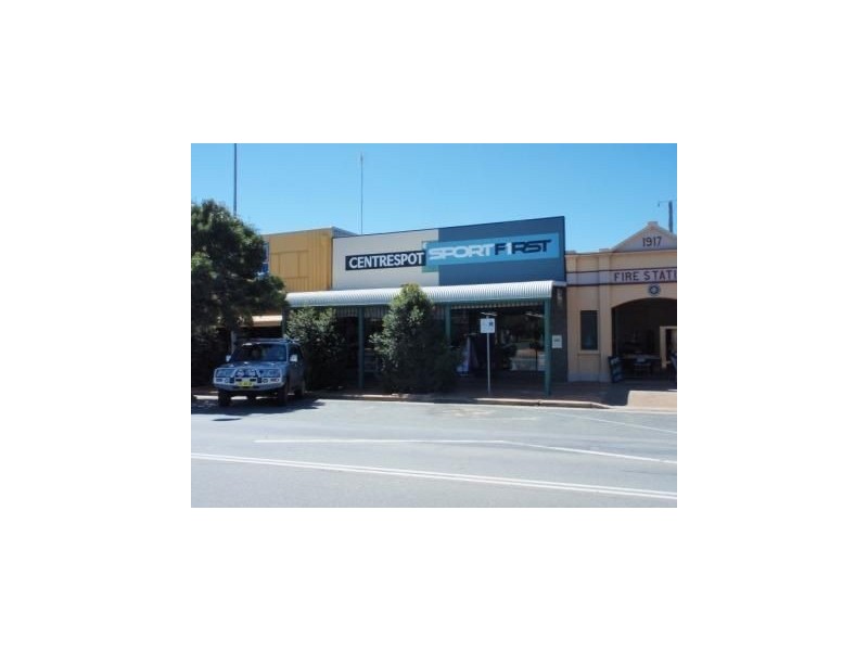 141 Lachlan Street, Hay NSW 2711