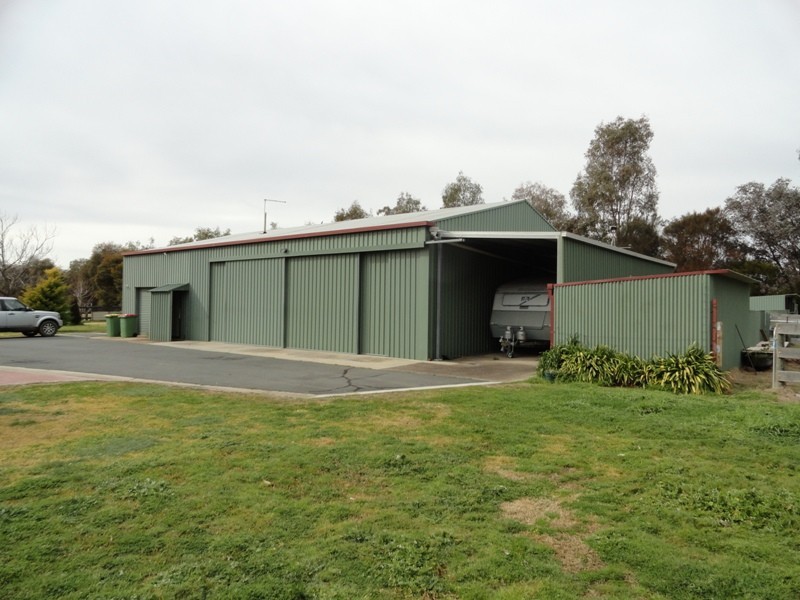 11 Colonial Drive, Jindera NSW 2642