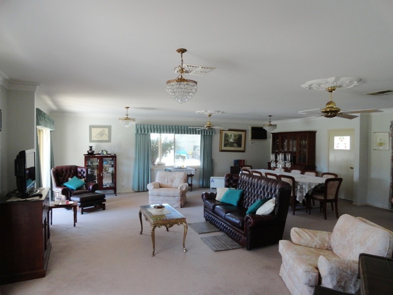 11 Colonial Drive, Jindera NSW 2642