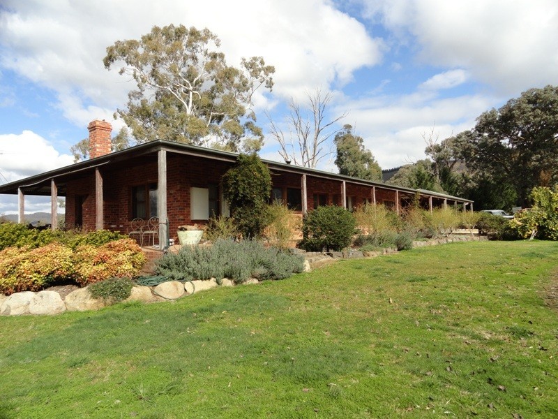 758 Carrolls Road, Rosewhite VIC 3737