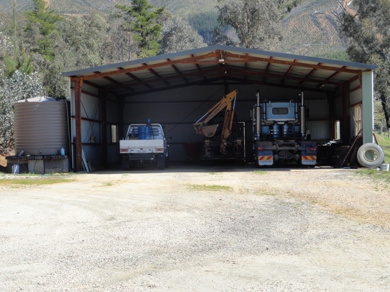 758 Carrolls Road, Rosewhite VIC 3737