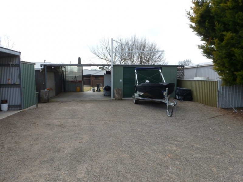 22 Campbell Street, Boorowa NSW 2586