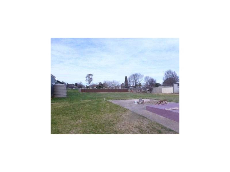 44 Scott St, Boorowa NSW 2586