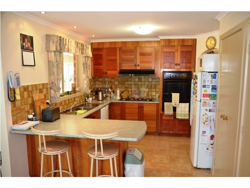 780 Morses Creek Road, Wandiligong VIC 3744