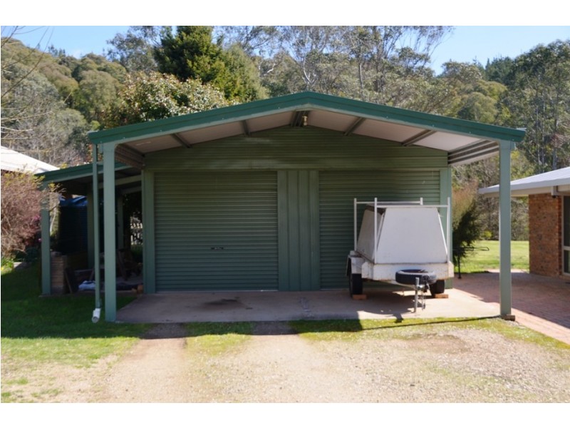 780 Morses Creek Road, Wandiligong VIC 3744