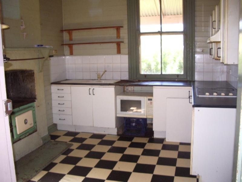 - Colyer Street, Crookwell NSW 2583