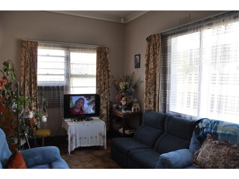 28 Towong Street, Corryong VIC 3707