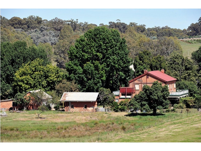 2527 The Snow Road, Markwood VIC 3678