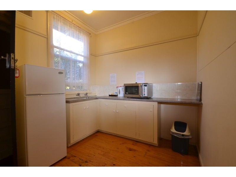 6 Wood Street, Bright VIC 3741