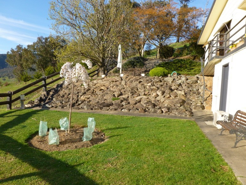 The Cedars 422 Simpson Road, Kergunyah VIC 3691