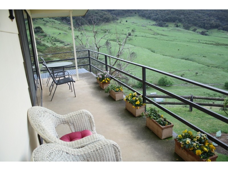 The Cedars 422 Simpson Road, Kergunyah VIC 3691