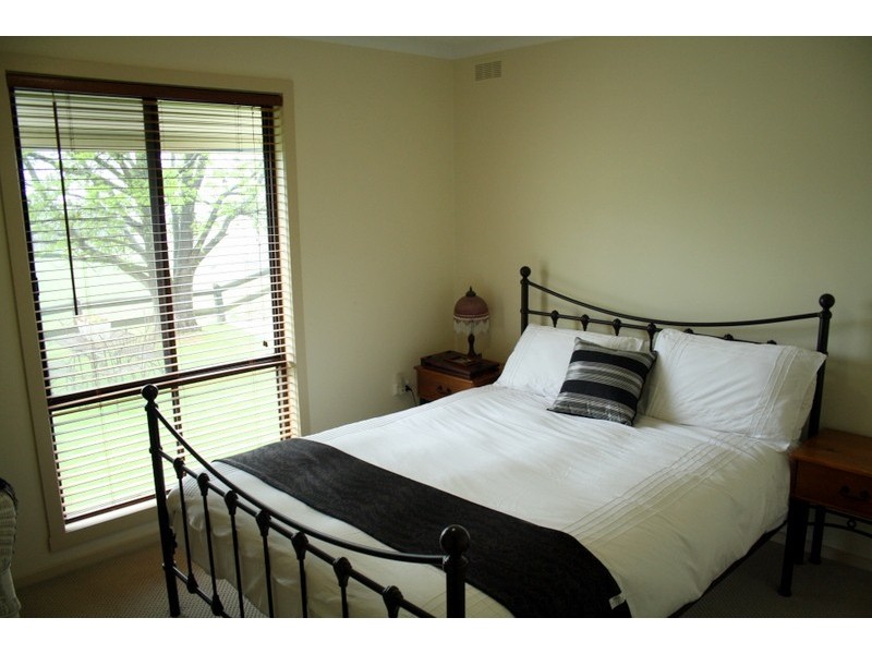 The Cedars 422 Simpson Road, Kergunyah VIC 3691