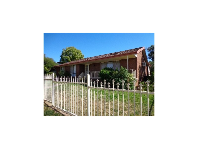 41 Dalgetty Street, Narrandera NSW 2700