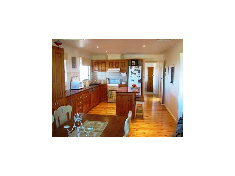 165 Red Hill Road, Narrandera NSW 2700