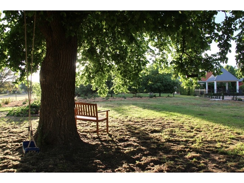 19 Nyhan Street, “The Lodge”, Holbrook NSW 2644