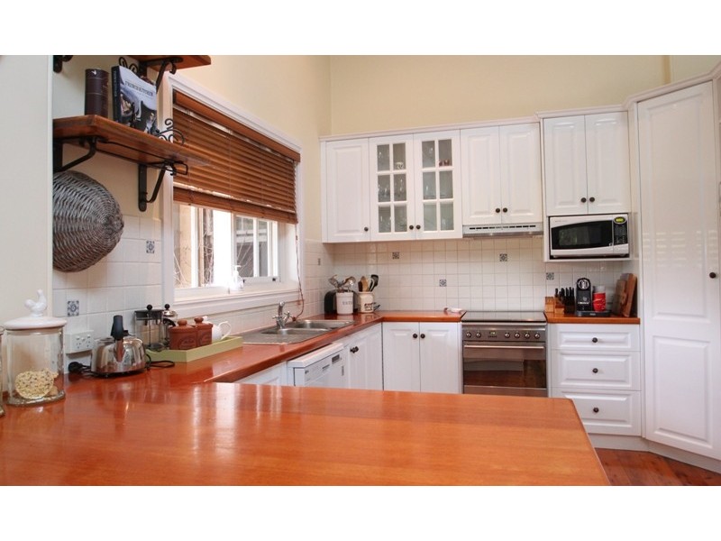 19 Nyhan Street, “The Lodge”, Holbrook NSW 2644