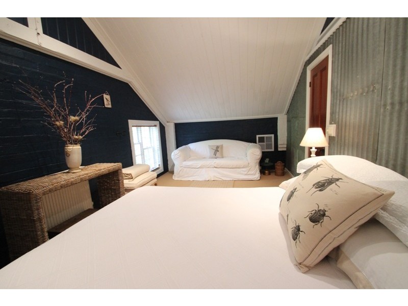 19 Nyhan Street, “The Lodge”, Holbrook NSW 2644