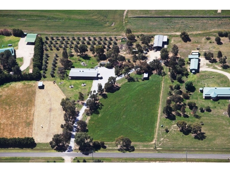 75 Honniball Drive, Tocumwal NSW 2714