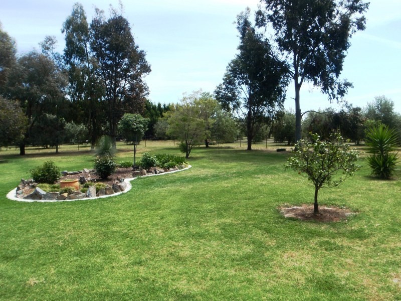 75 Honniball Drive, Tocumwal NSW 2714