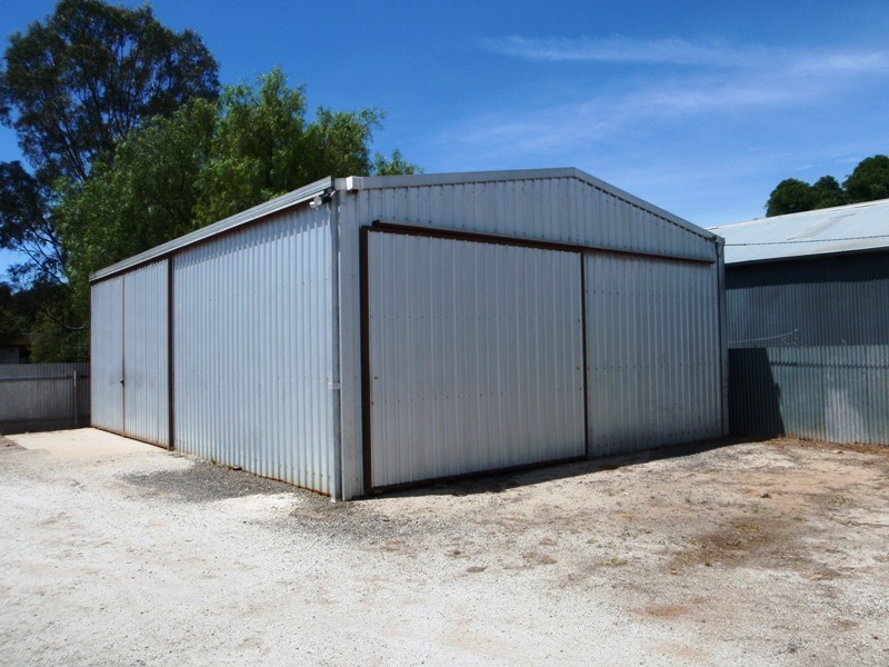 76-78 Finley St, Finley NSW 2713