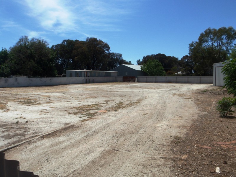 76-78 Finley St, Finley NSW 2713