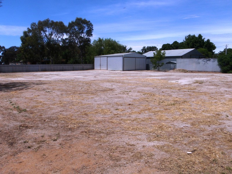 76-78 Finley St, Finley NSW 2713