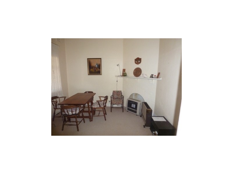 19 Market Street, Boorowa NSW 2586