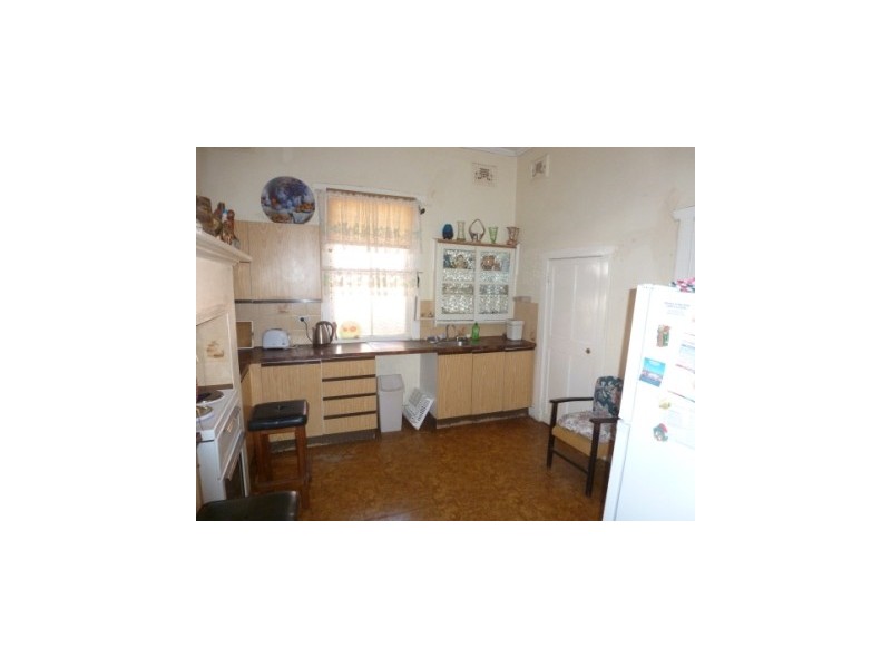 19 Market Street, Boorowa NSW 2586