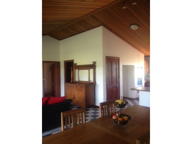 12 Gelston Park Road, Wagga Wagga NSW 2650